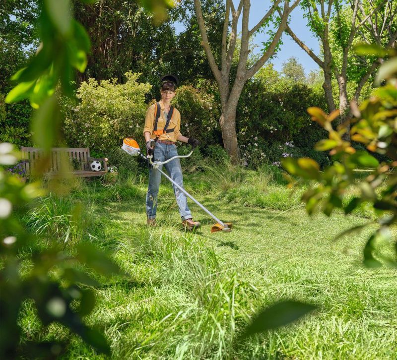 Stihl FSA 80 Grästrimmer 36V inkl. gräsklinga (utan batterier)