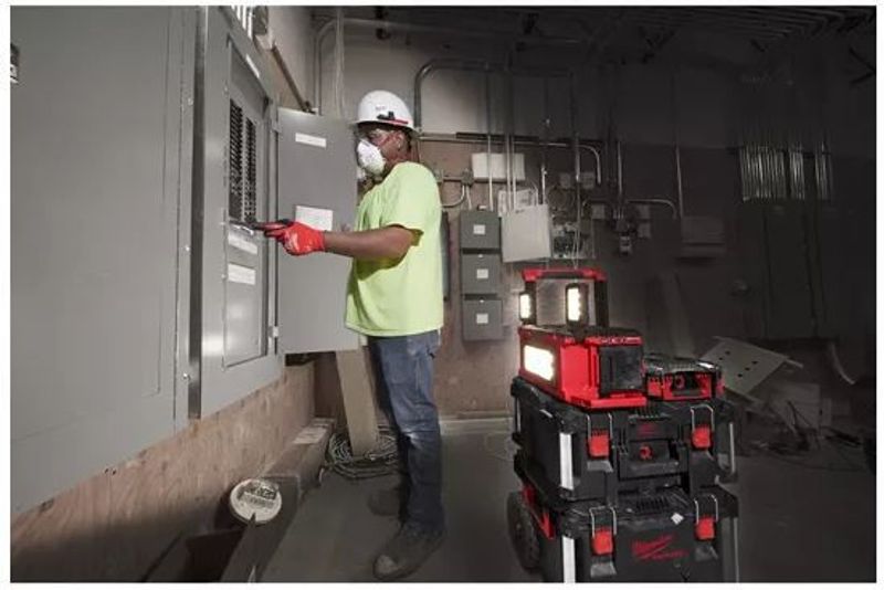 Milwaukee M18 POALC-0 Arbetsbelysning 18V (utan batterier)