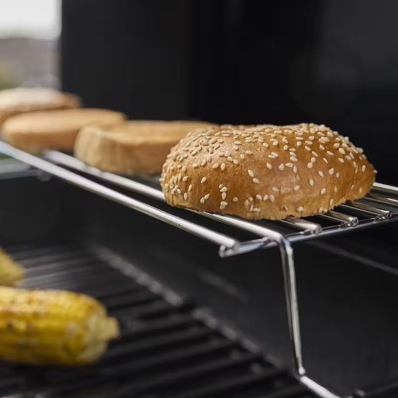 Weber Spirit E-410 Gasolgrill – 4 brännare Svart