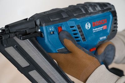Bosch GNH 18V-64 MD Dyckertpistol 18V 1,6mm 34° L-BOXX (utan batterier)