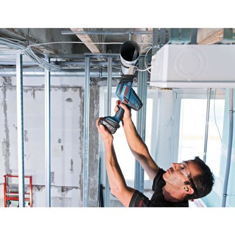 Bosch GSA 18 V-LI C Tigersåg 18V L-BOXX (Utan batterier)