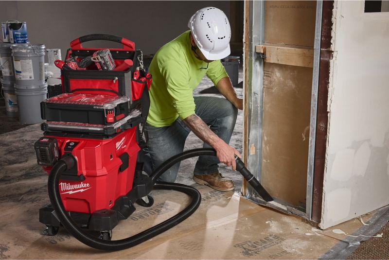 Milwaukee M18 FVC23L Våt-/Torrdammsugare 18V L-klass (utan batterier)