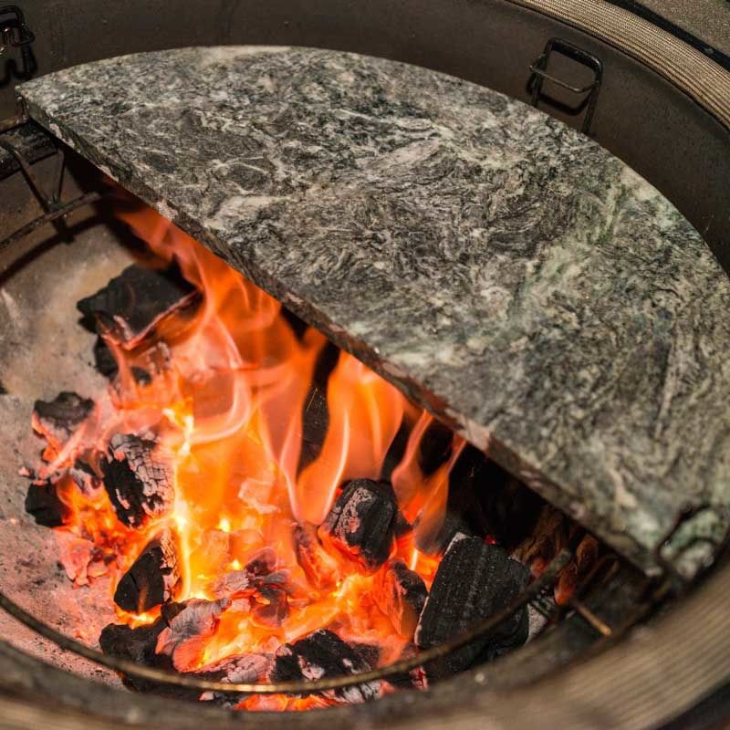 Kamado Joe Halvmåneformad täljsten för Big Joe