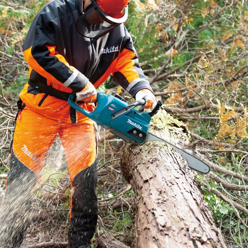 Makita UC015G Kedjesåg XGT - 40V, Kolborstfri, 350mm (utan batterier)