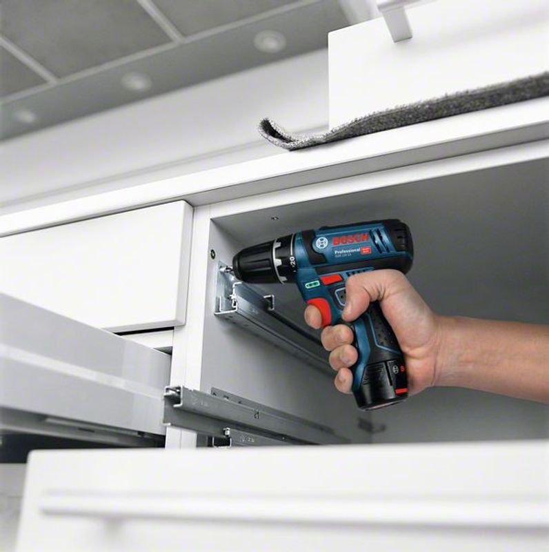 Bosch GSR 12V-15 Borr-/skruvdragare 12V (2x2,0ah)
