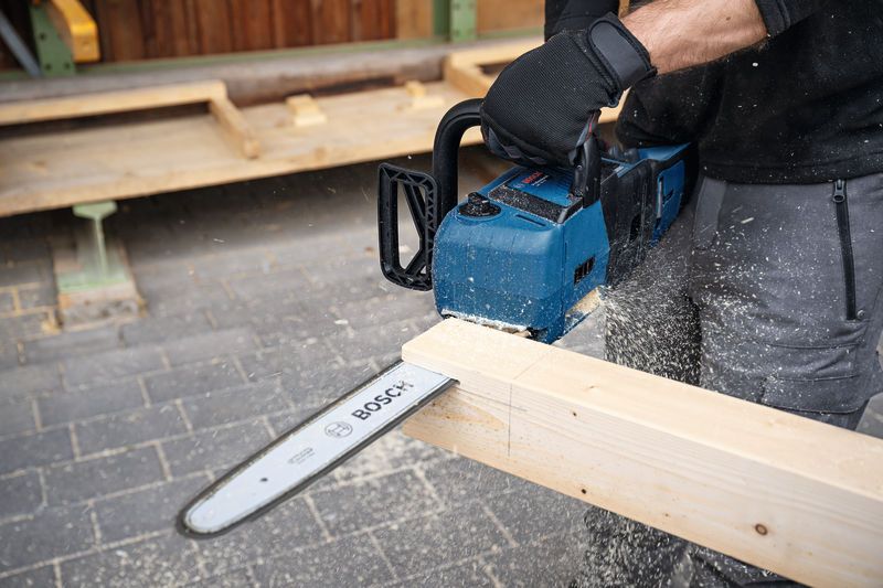 Bosch GKE 18V-40 kedjesåg 18V (utan batterier)