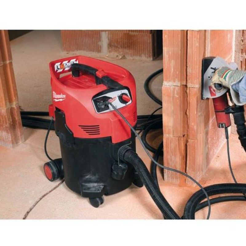 Milwaukee AS 300 ELCP Dammsugare L-klass (30L)