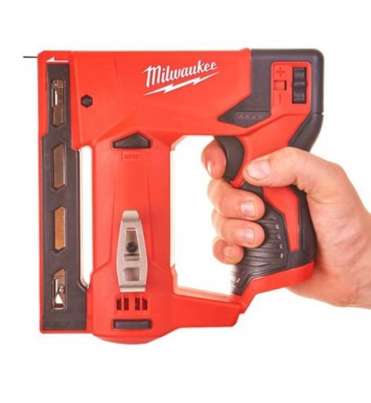 Milwaukee M12 BST-0 Häftpistol 12V (utan batterier)