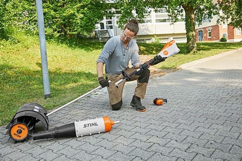 Stihl Kombimaskin KMA 135 R Batteridriven 36V (utan batteri)