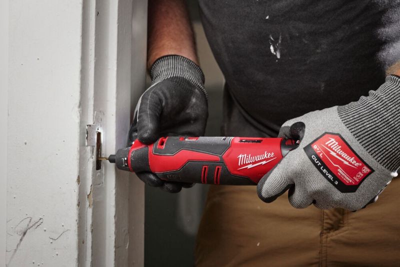 Milwaukee M12 BLROT Multislip 12V (utan batterier)