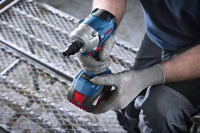 cordless-impact-wrench-pro-gds-18v-350-06019m5000-a79da328