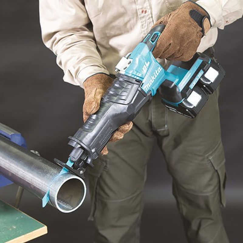 Makita DJR360Z Tigersåg Kolborstfri 2x18V (Naken)