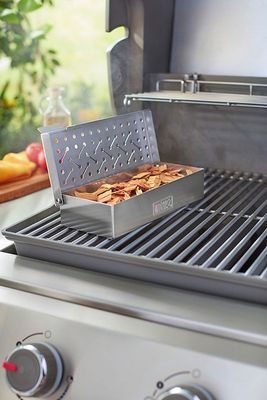Weber 7576 Universal Smoker Box