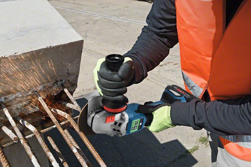 Bosch GWS 18V-15 SC Vinkelslip 18V 125mm BITURBO L-BOXX (2x 8,0ah)