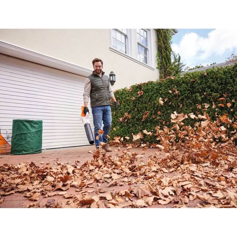 Stihl BGA 50 Batteridriven Lövblås AK-system (utan batteri och laddare)