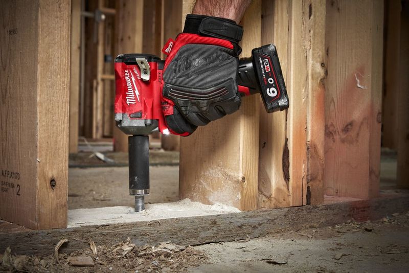 Milwaukee M12 FIW38-0 Muttedragare 12V 3/8" (Utan batterier)