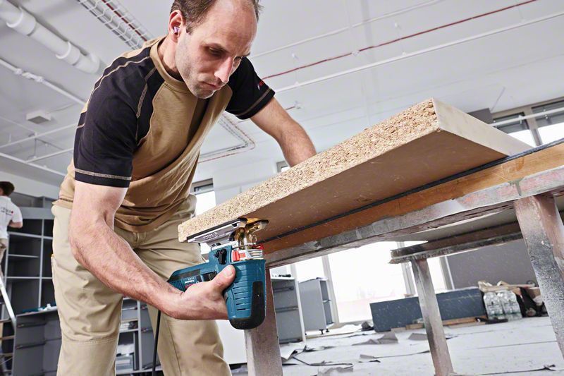 Bosch GST 160 CE Sticksåg 800W (L-Boxx)