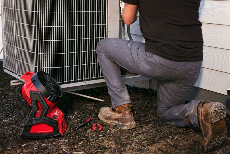 Milwaukee M18 AFG2-0 Batteridriven Fläkt 18V (Utan batterier)
