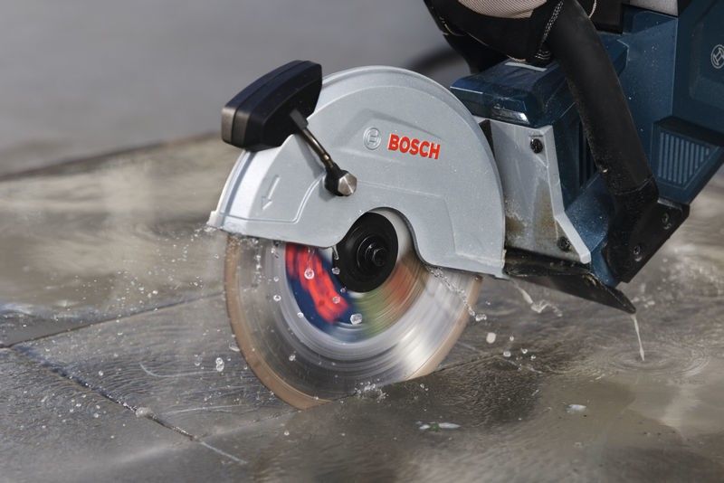 Bosch GCS 18V-230 Kapmaskin 230mm 18V (utan batterier)