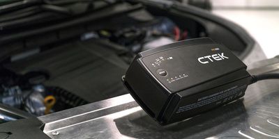 CTEK PRO 25S Batteriladdare 12V 40-500Ah