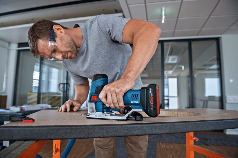 Bosch GST 18V-155 SC Sticksåg 18V L-BOXX (utan batterier)