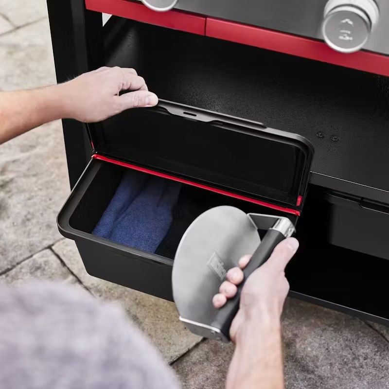 Weber Works Förvaringskorg – Skyddar grillredskap utomhus