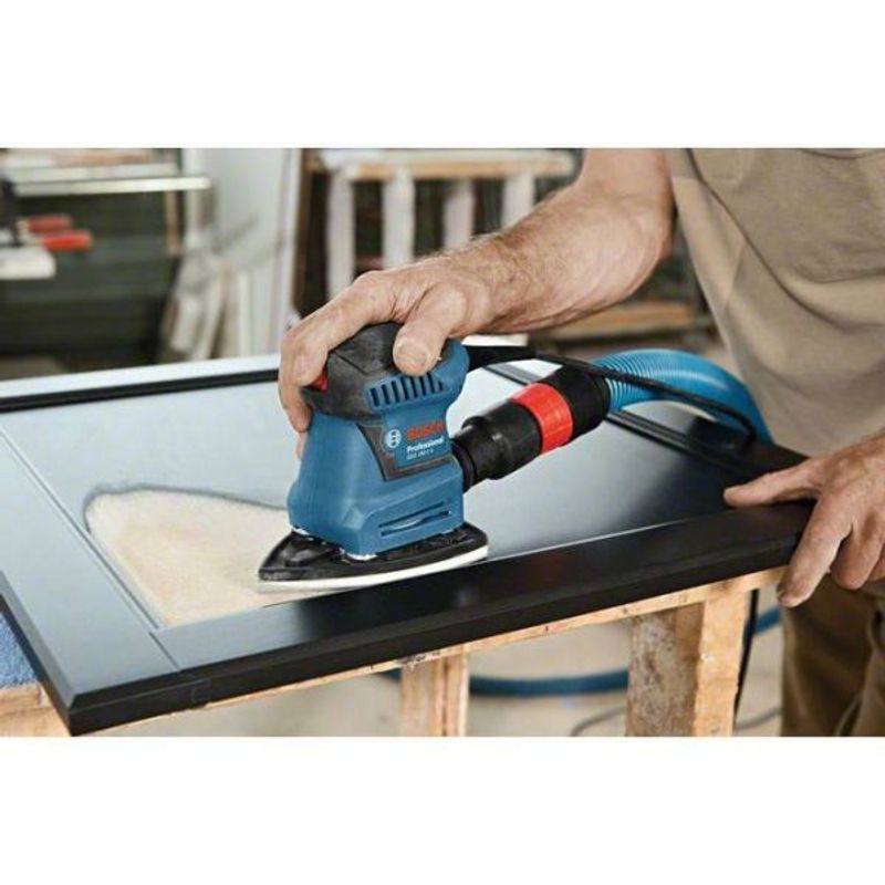 Bosch GSS 160-1 Multi Planslipmaskin i L-Boxx (3st Slipplattor)