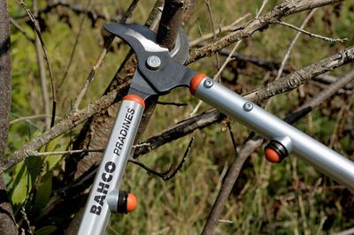 Bahco P116-SL Grensax – Lätt och effektiv beskärning 400-700mm