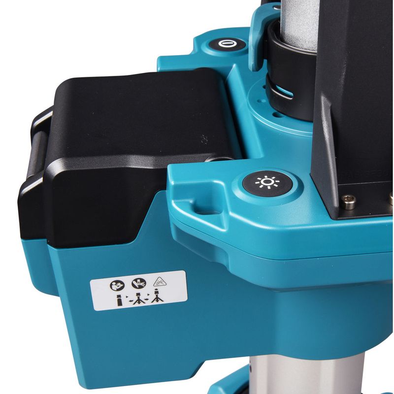Makita DML814 LED-lampa LXT 18V 3000 lumen (utan batteri)