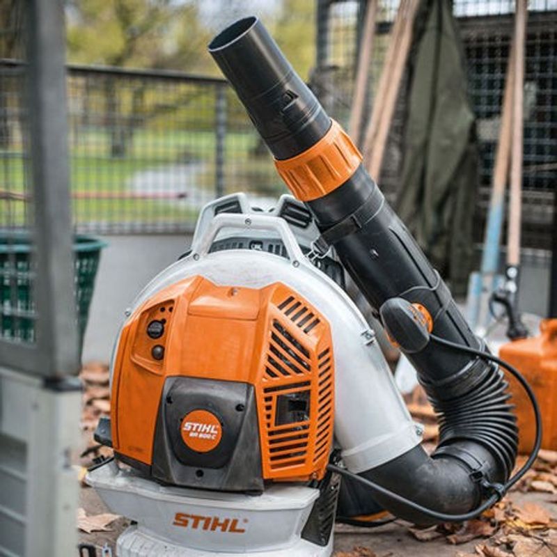 Stihl Lövblås BR 800 C-E inkl. styre