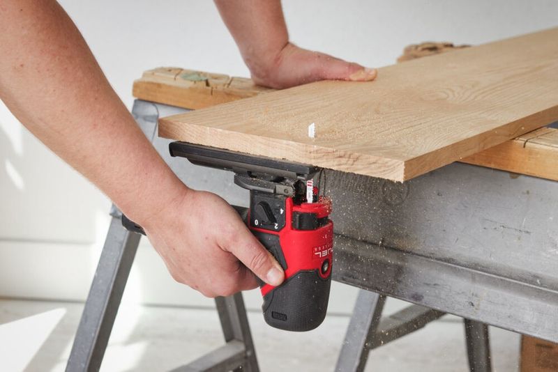Milwaukee M12 FJS-0 Sticksåg 12V (utan batterier)