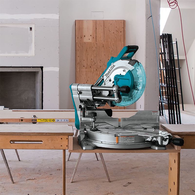 Makita DLS211ZU Kapsåg 305mm 2x18V (Utan batterier)