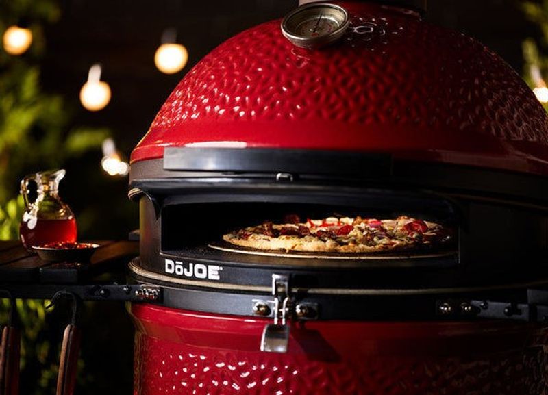 Kamado Joe DōJoe – Förvandla din grill till en pizzaugn