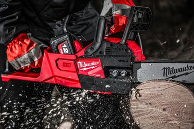 Milwaukee M18 FCHSC-121 Kedjesåg 18V 40cm (1x12,0ah)
