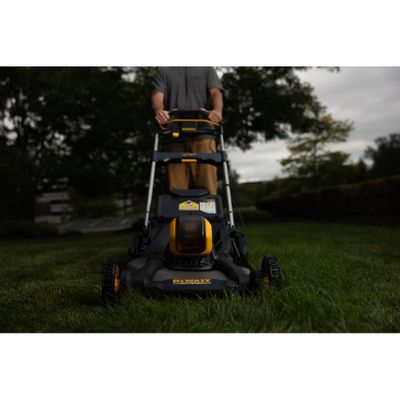 DeWalt DCMWP500N gräsklippare 53cm 54V XR (utan batterier)