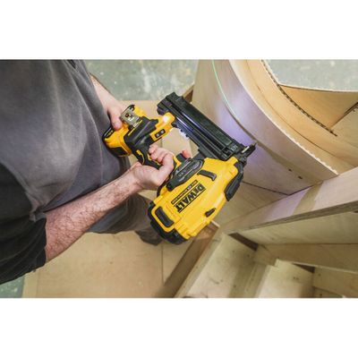 DeWalt DCN210SN Dyckertpistol 18V XR 1,2mm (utan batterier)
