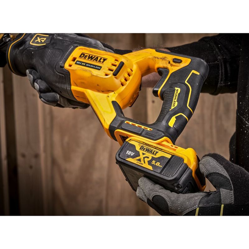 DeWalt DCS382N Tigersåg 18V XR  (utan batteri)