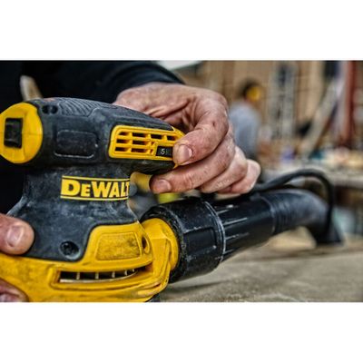 DeWalt DWE6423 Excenterslip 125mm