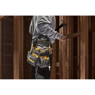 DeWalt DWST40201-1 Verktygsficka med 13 fack inkl. bälte