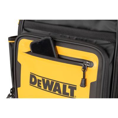 DEWALT DWST60102-1 Ryggsäck 23,8L 43-fack
