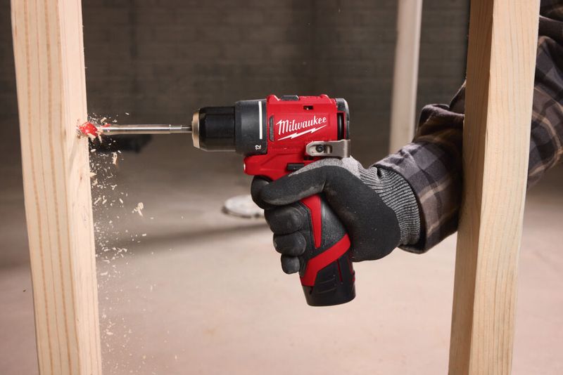 Milwaukee M12 BLPDRC-202C Slagborrmaskin 12V (2x2,0ah)