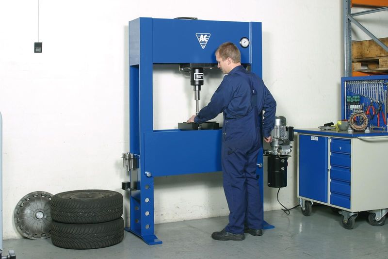 AC Hydraulic verkstadspress P60EH1-D3 60 ton