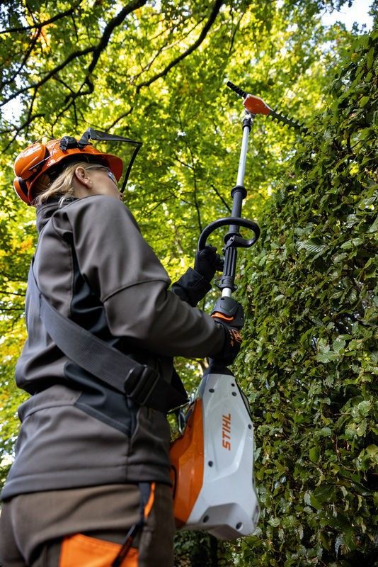 Stihl HLA 135 Häcksax 145° och AP 200 (1+1)