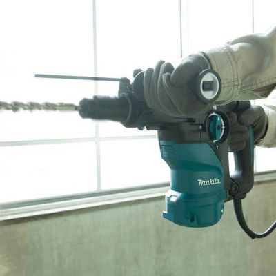 Makita HR3012FCJ Kombihammare 1050W SDS-Plus 30mm (3,9 J)