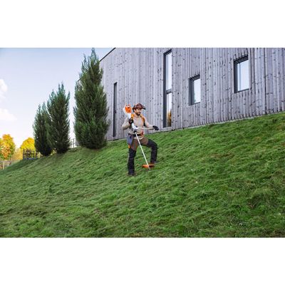 Stihl FSA 200 Batteridriven Grästrimmer 450mm 36V IPX4 (utan batterier)