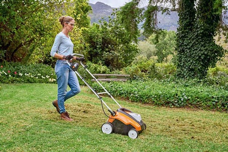 Stihl Vertikalskärare RLA 240 Batteridriven (utan batteri)