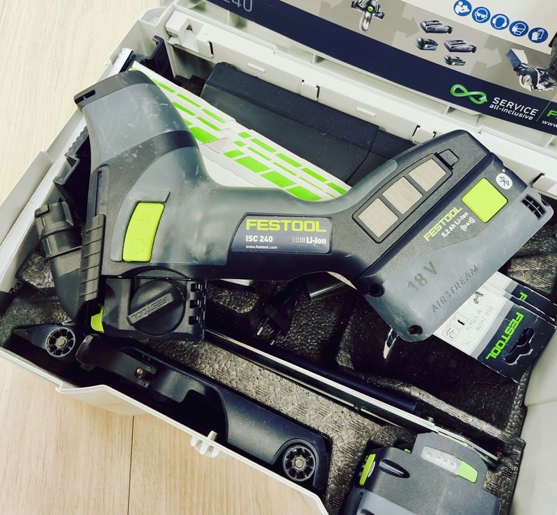 Festool Isolersåg 18 V ISC 240 Li 5,2 EBI-Plus DEMO-EX