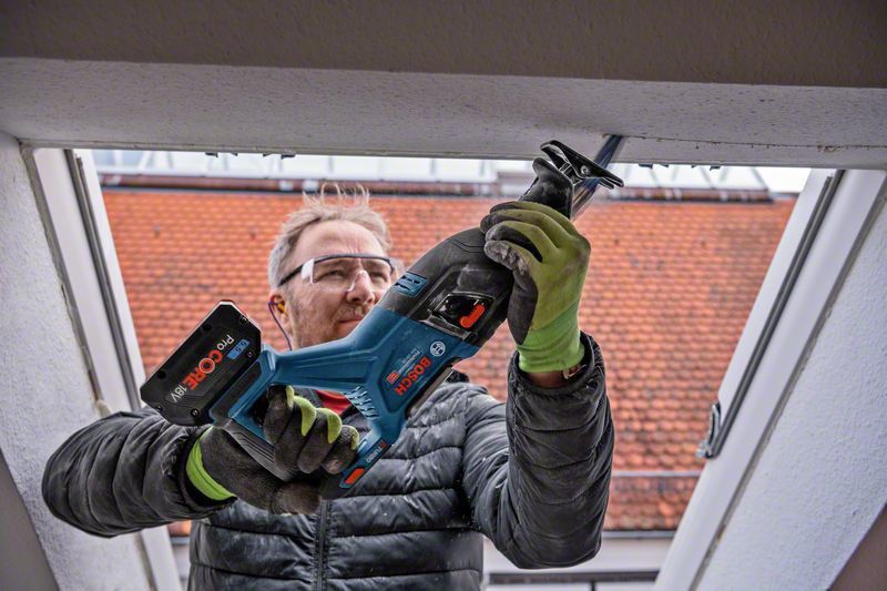 Bosch GSA 18V-28 Tigersåg 18V BITURBO (utan batterier)