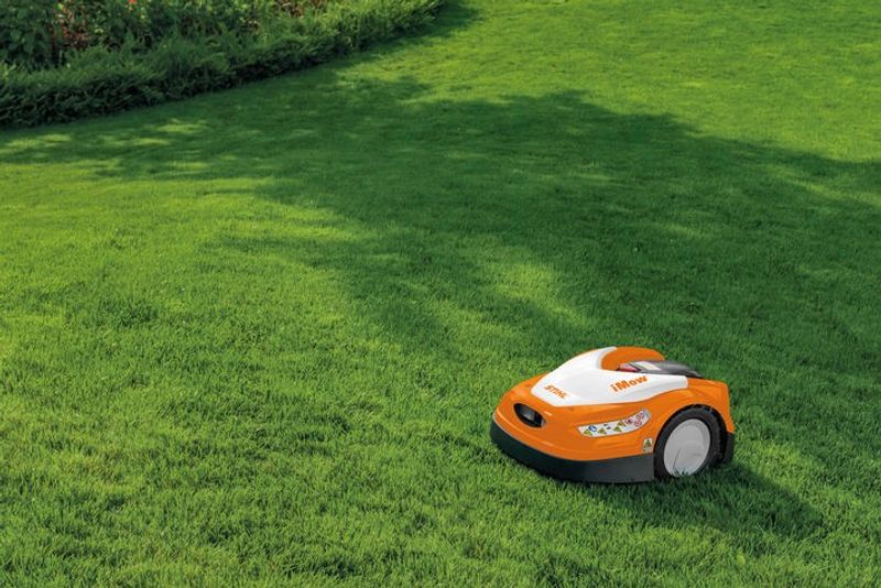 Stihl RMI 422 IMOW Robotgräsklippare ->800m2