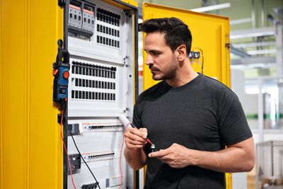 Bosch MH 1 Magnetisk Hängare för Mätinstrument